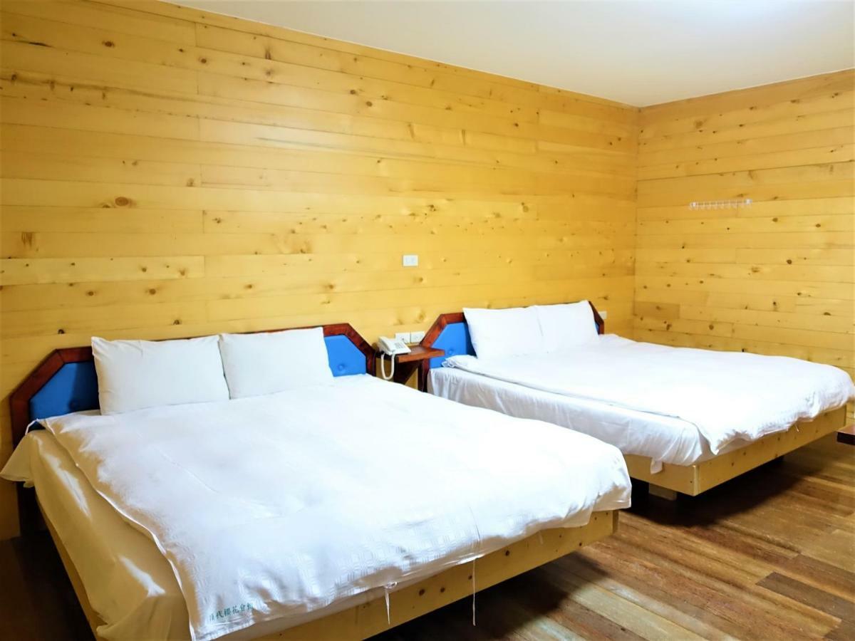 Dingdai Cherry Blossoms Resort Nantou Exterior photo